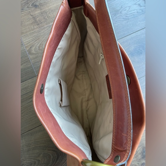 Velvetine Leather Handbag - Picture 3 of 7